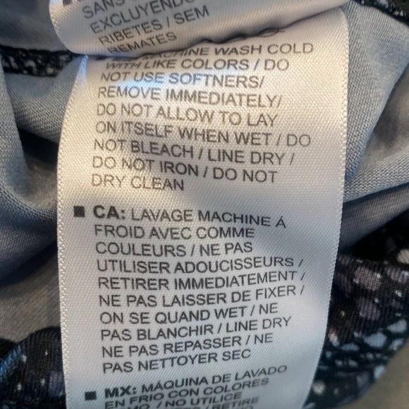 Umbro athletic  medium black with gray design legging - Picture 6 of 7